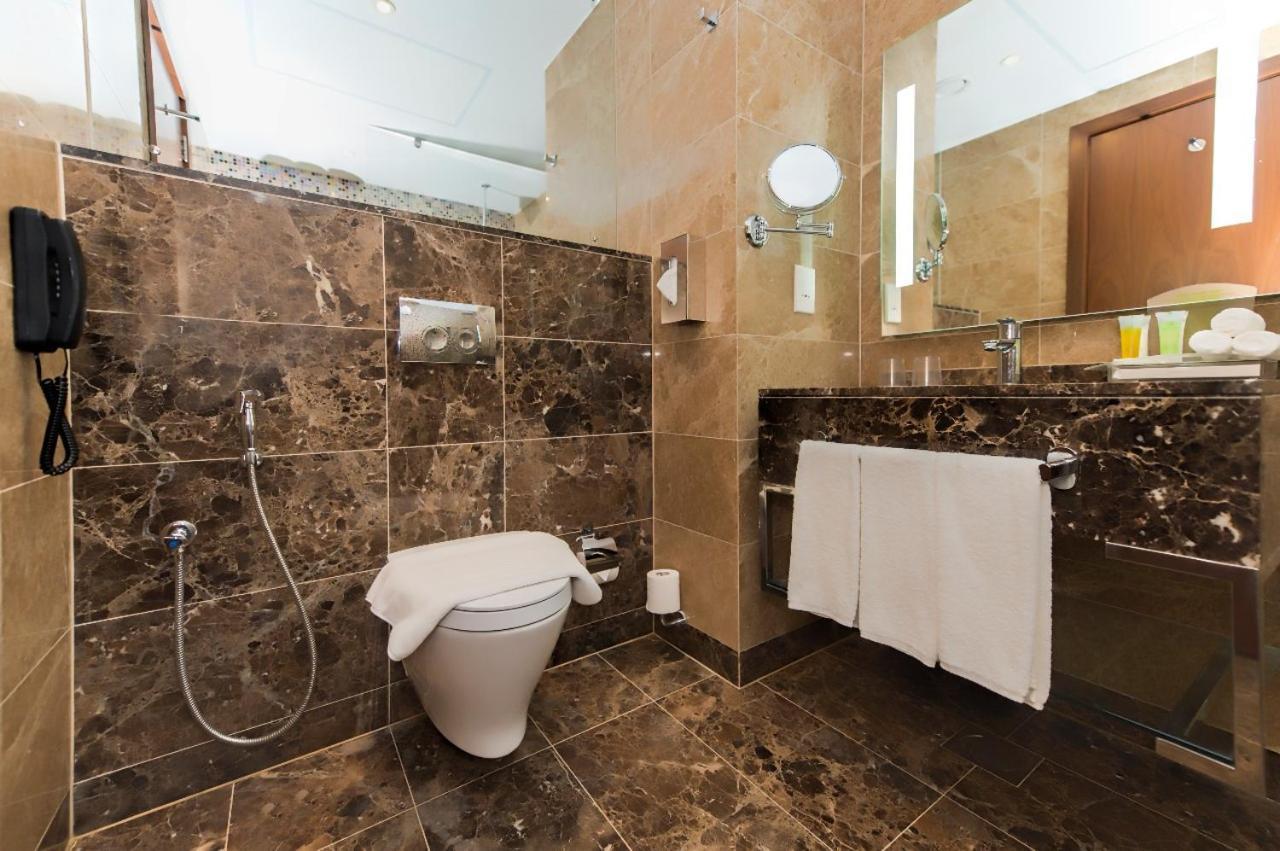 Holiday Suites Al Azizia 메카 외부 사진 Bathroom